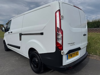 Used Ford Transit Custom 2017 for sale - 79205514: Photo