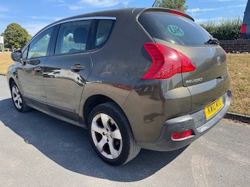 Used Peugeot 3008 2010 for sale - 79549130: Photo