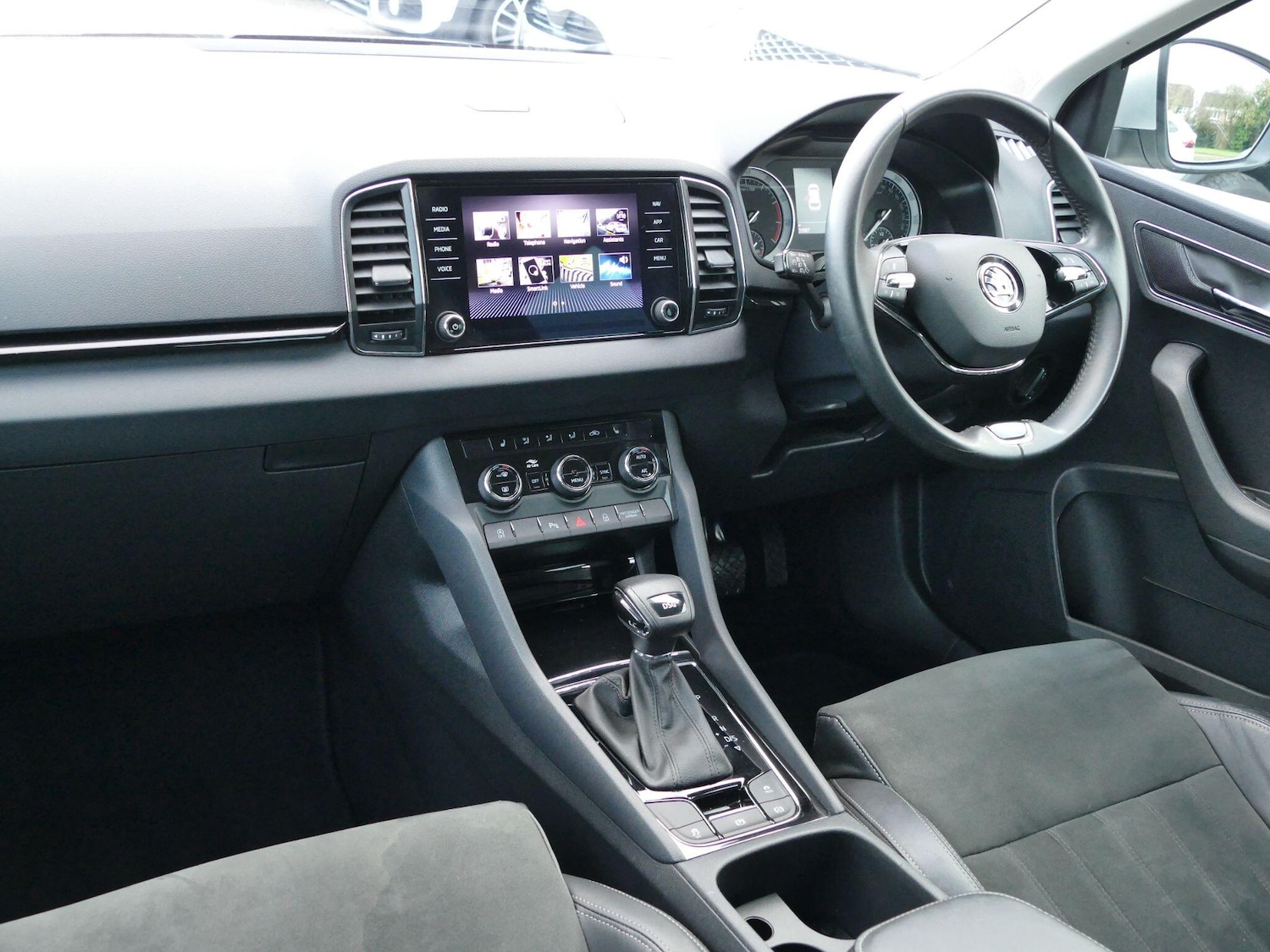 Used Skoda Karoq for sale - 77267477: Photo 2