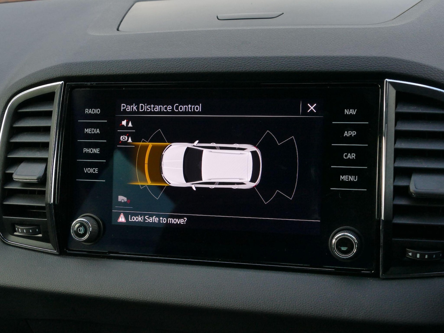 Used Skoda Karoq for sale - 77267477: Photo 25