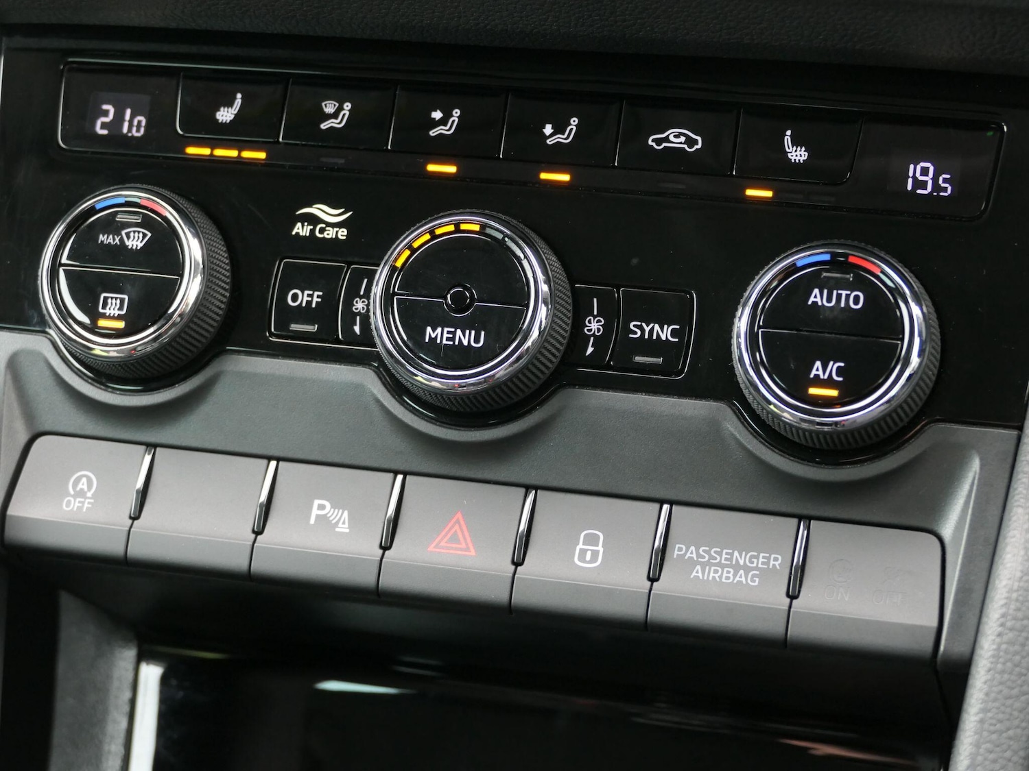 Used Skoda Karoq 2025 for sale - 76446704: Photo 13