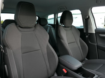 Used Skoda Karoq 2025 for sale - 76446704: Photo