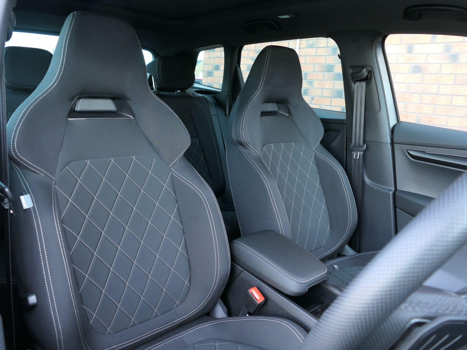 Used Skoda Karoq 2025 for sale - 76801901: Photo 8