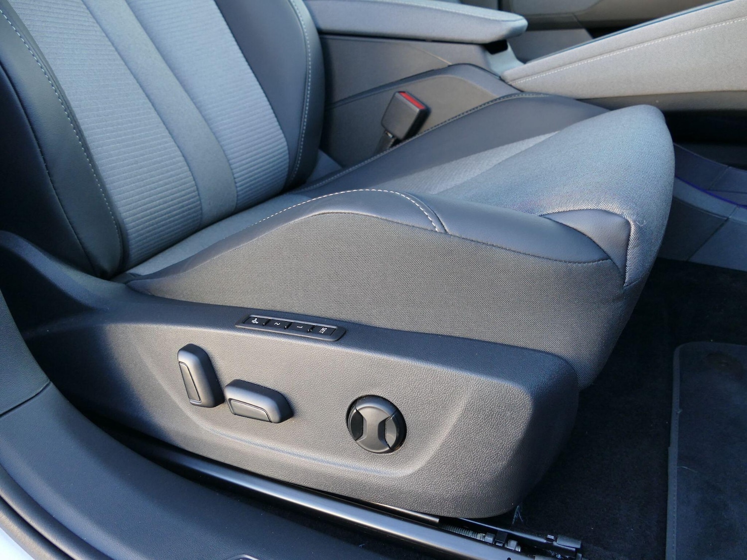 Used Skoda Enyaq 2025 for sale - 76800893: Photo 11