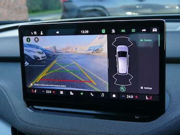 Used Skoda Enyaq 2025 for sale - 76800893: Photo