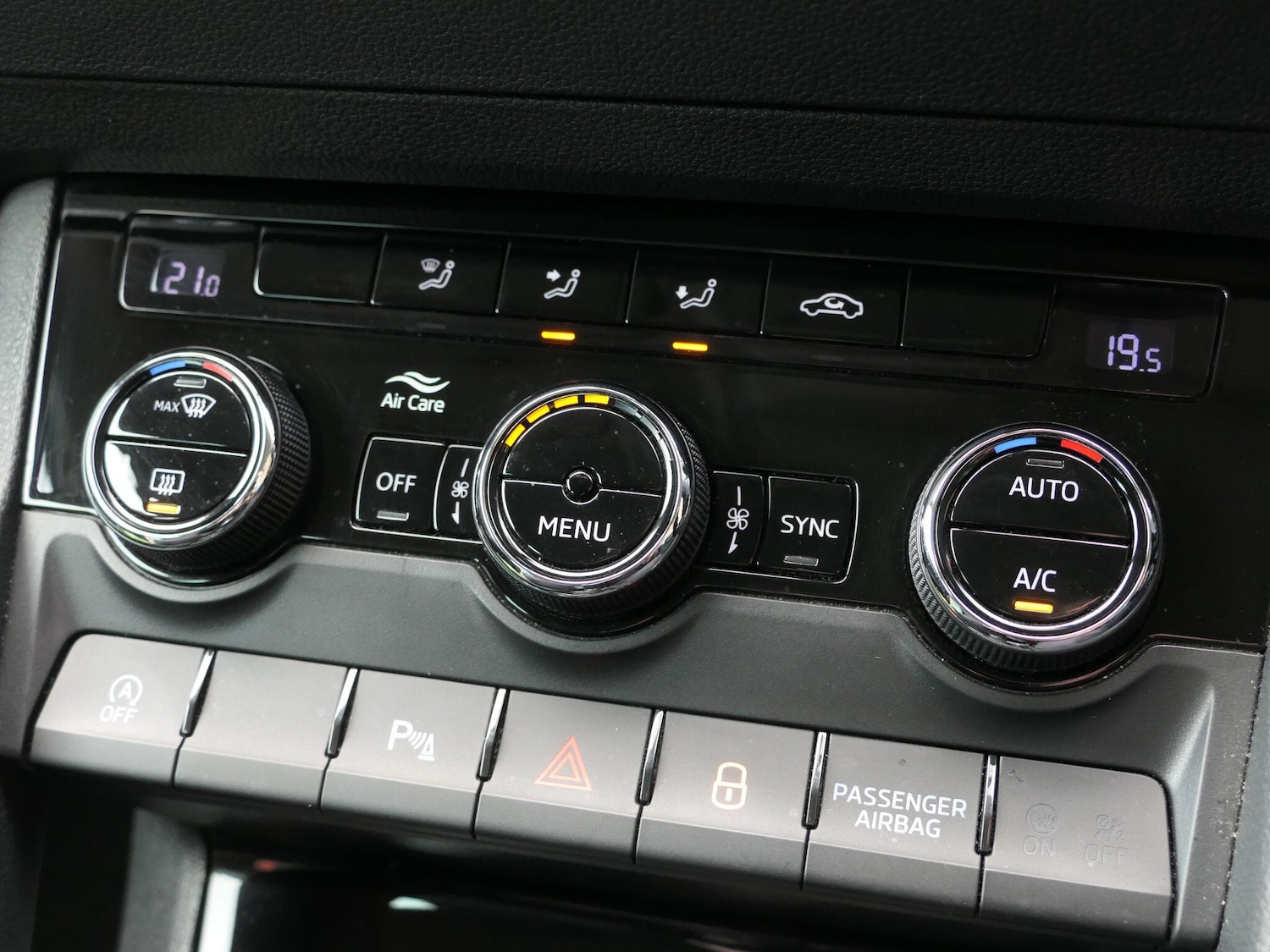 Used Skoda Karoq 2018 for sale - 76573318: Photo 12