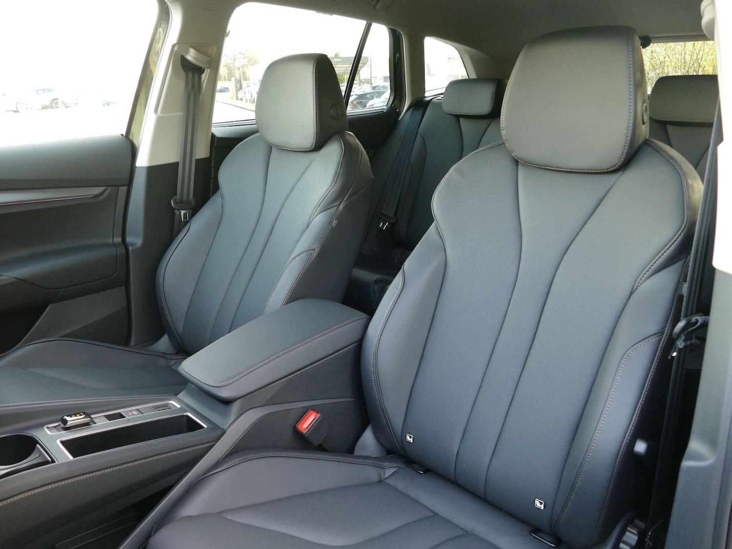 Used Skoda Enyaq 2025 for sale - 76499429: Photo 12