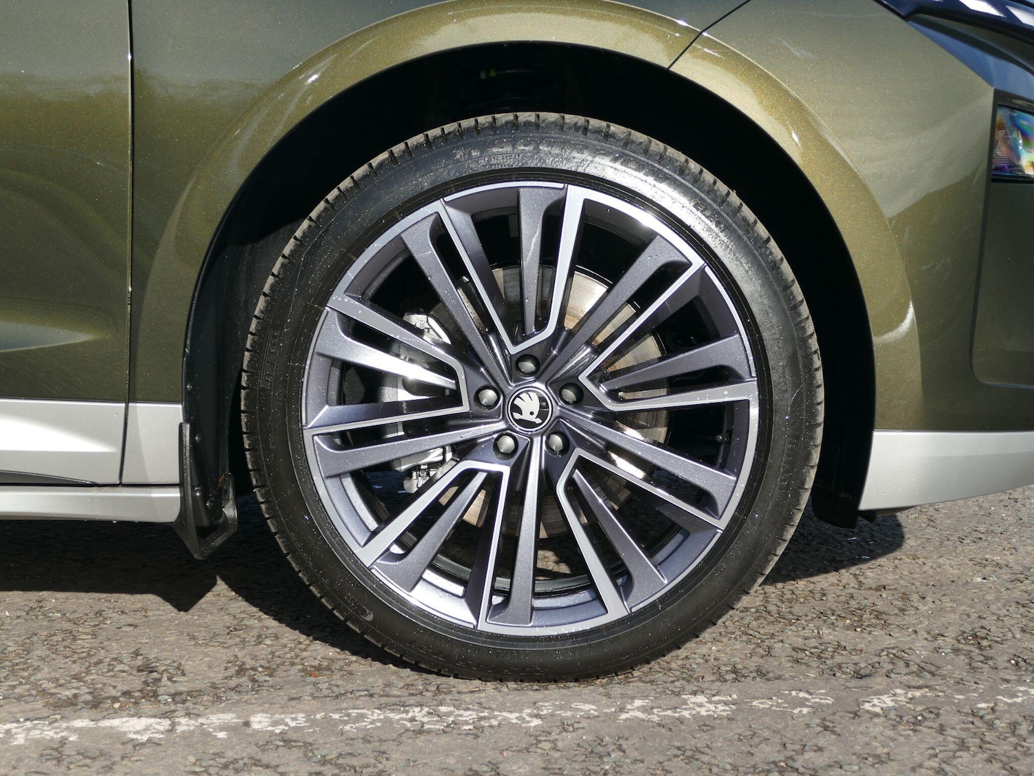 Used Skoda Enyaq 2025 for sale - 76499429: Photo 21