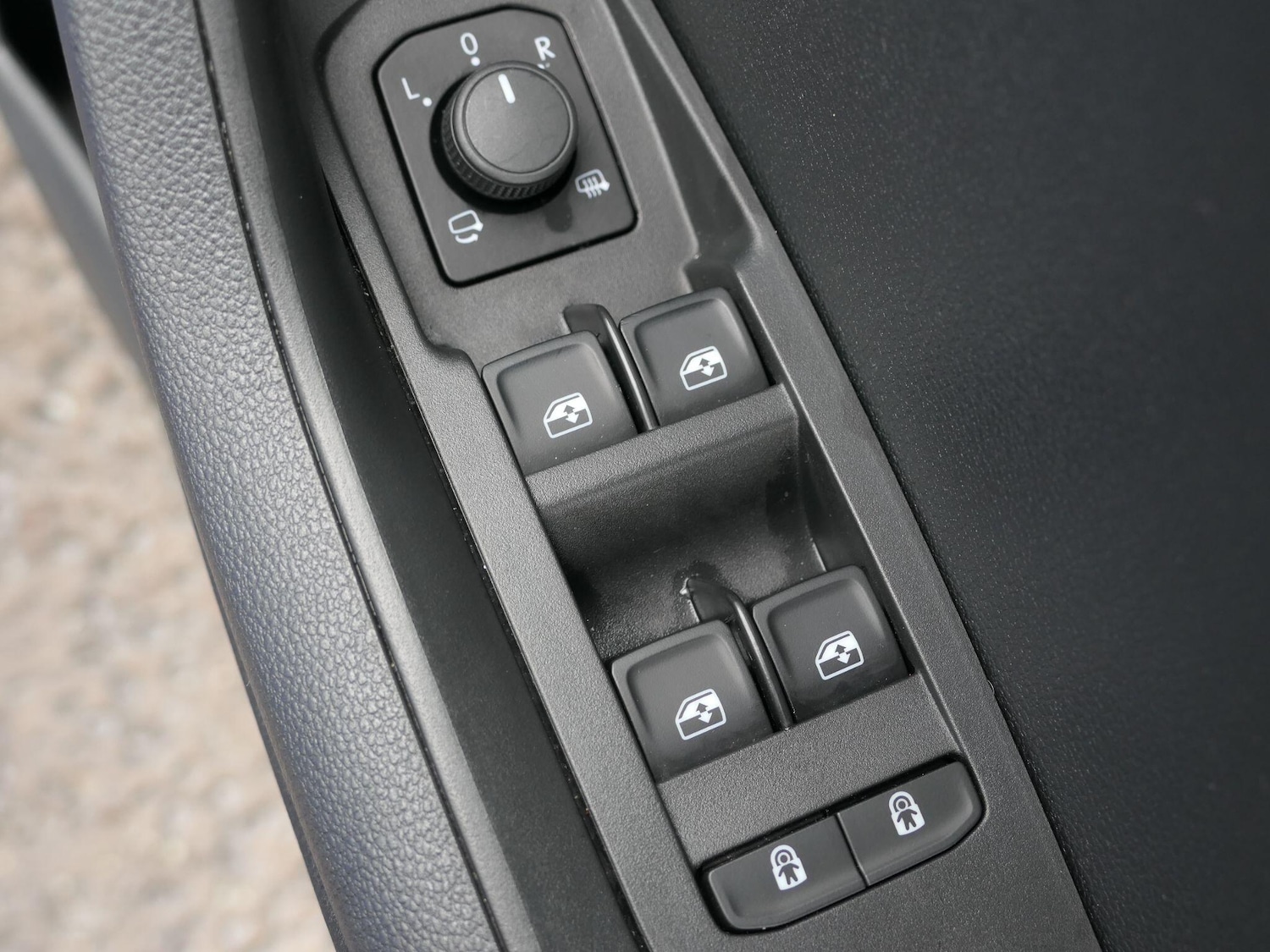 Used Skoda Karoq 2024 for sale - 76361384: Photo 17