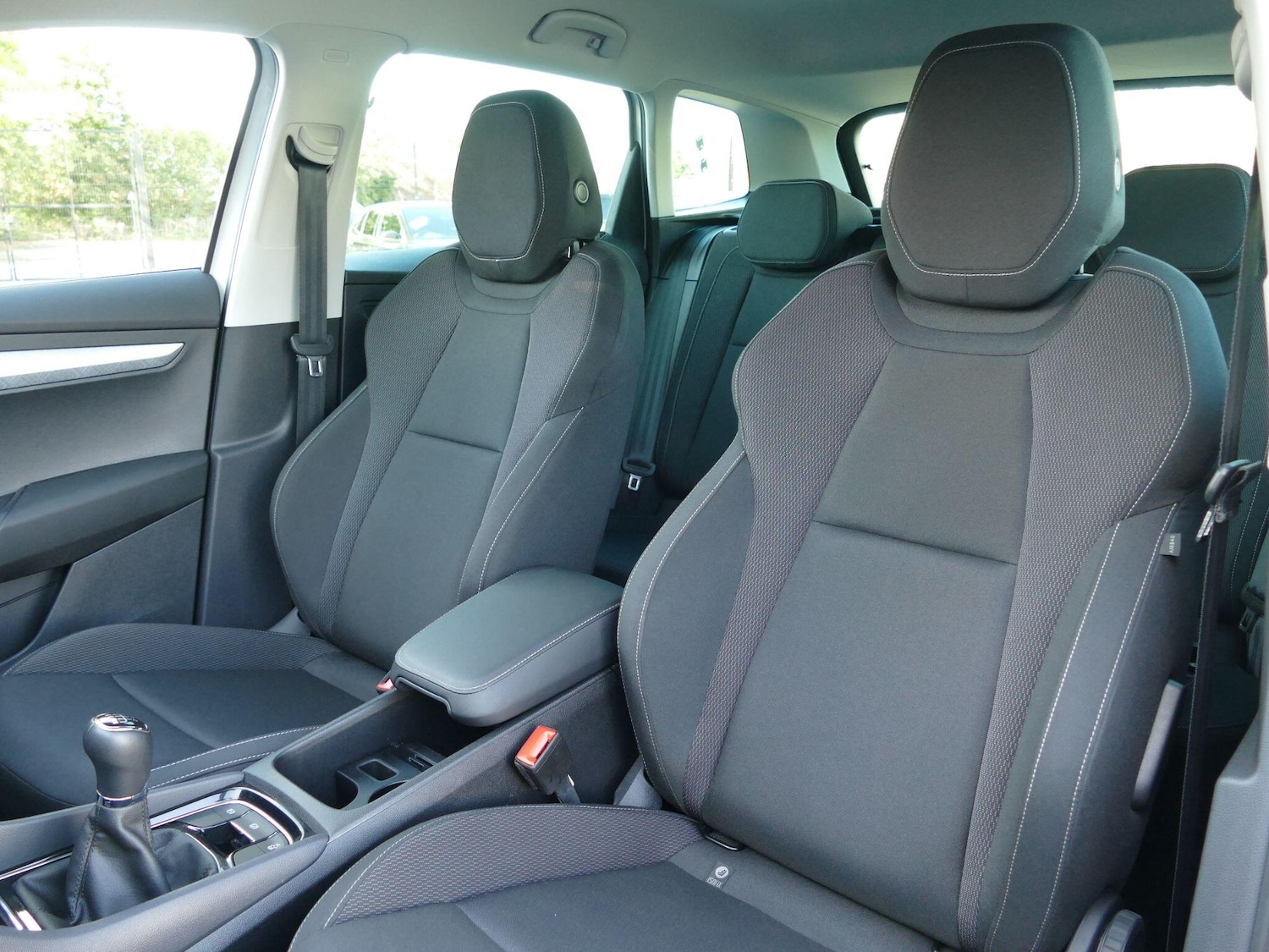 Used Skoda Karoq 2025 for sale - 76360127: Photo 10