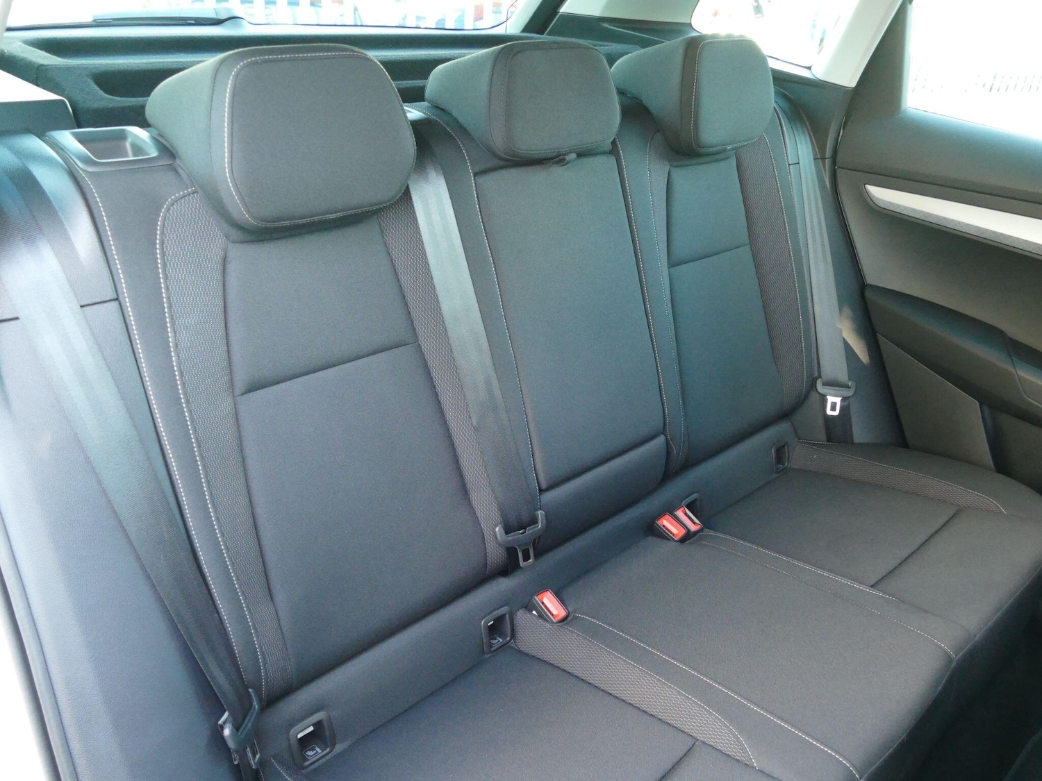 Used Skoda Karoq 2025 for sale - 76360127: Photo 11