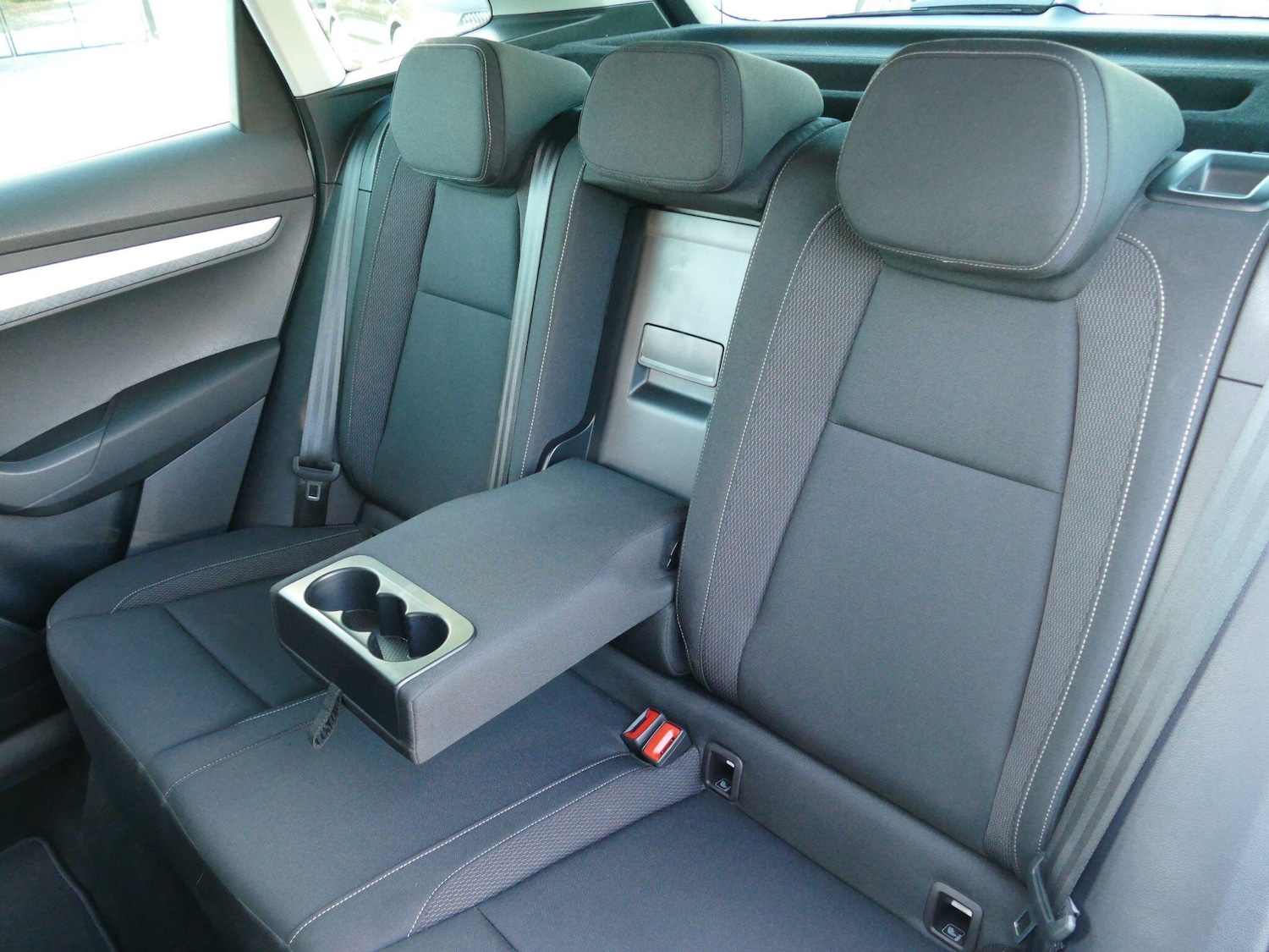 Used Skoda Karoq 2025 for sale - 76360127: Photo 12