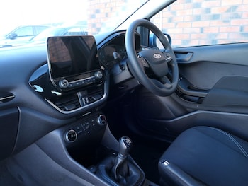 Used Ford Fiesta 2023 for sale - 77109368: Photo