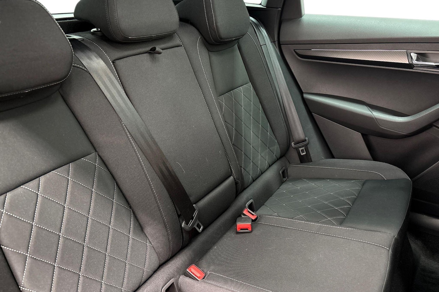 Used Skoda Karoq 2025 for sale - 76608360: Photo 11