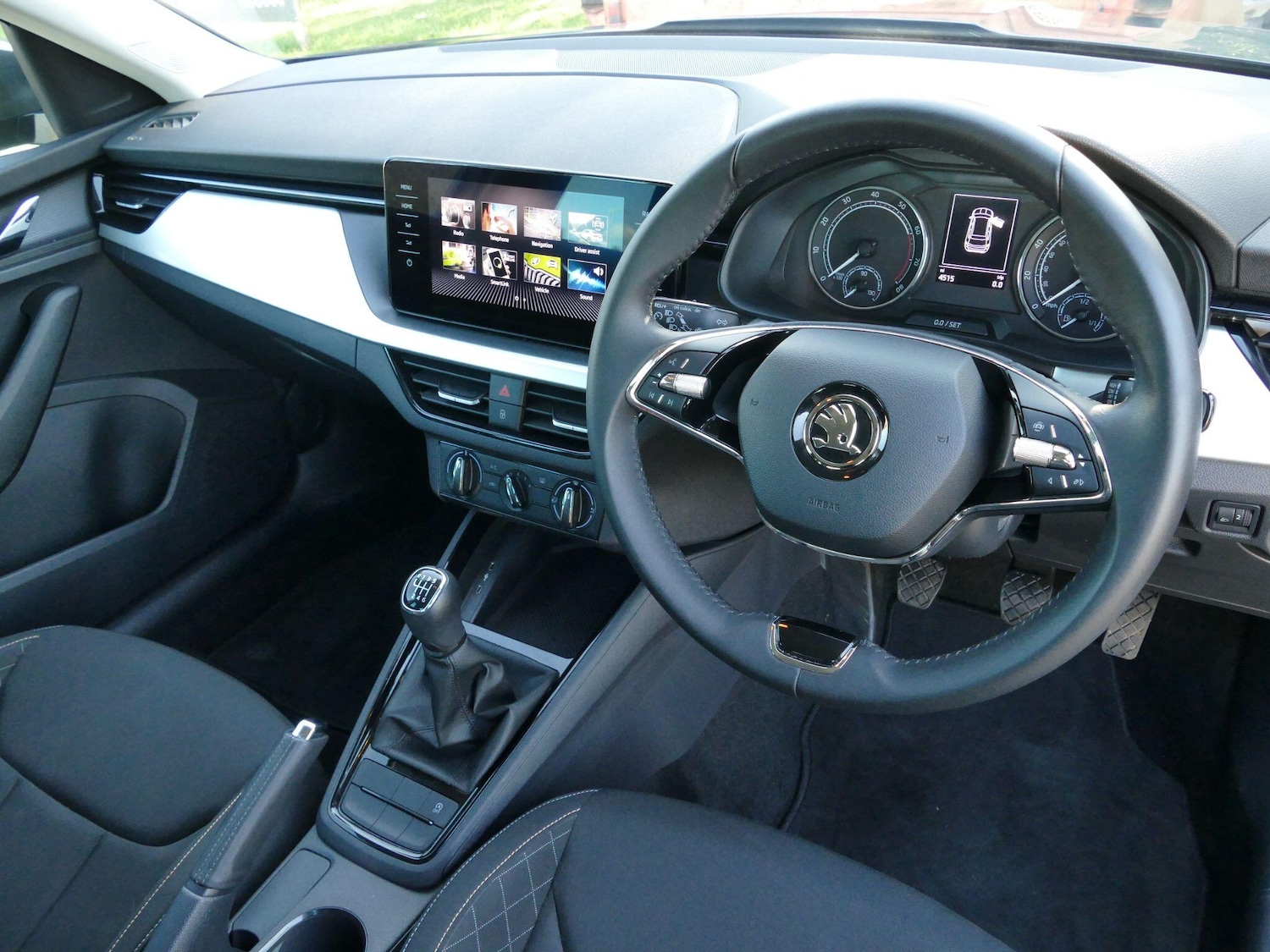 Used Skoda Kamiq 2023 for sale - 76360117: Photo 2
