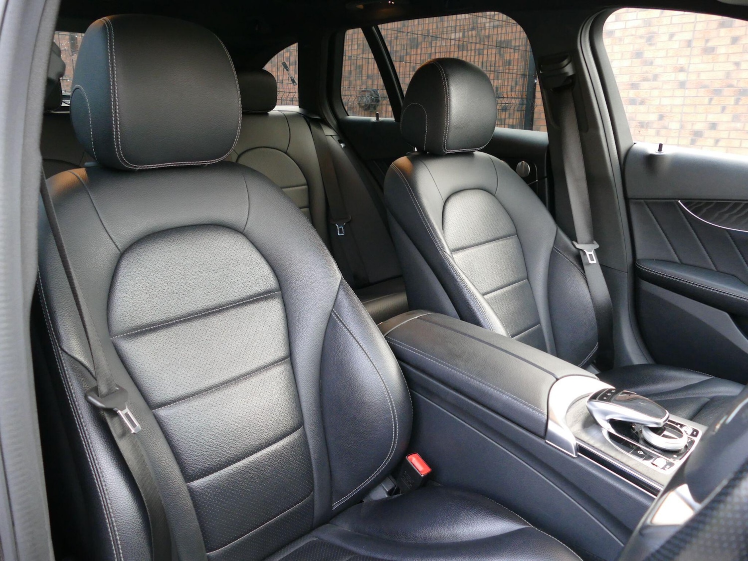 Used Mercedes-Benz C Class 2016 for sale - 76360938: Photo 9