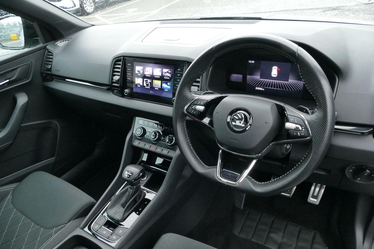 Used Skoda Karoq 2022 for sale - 77279971: Photo 2