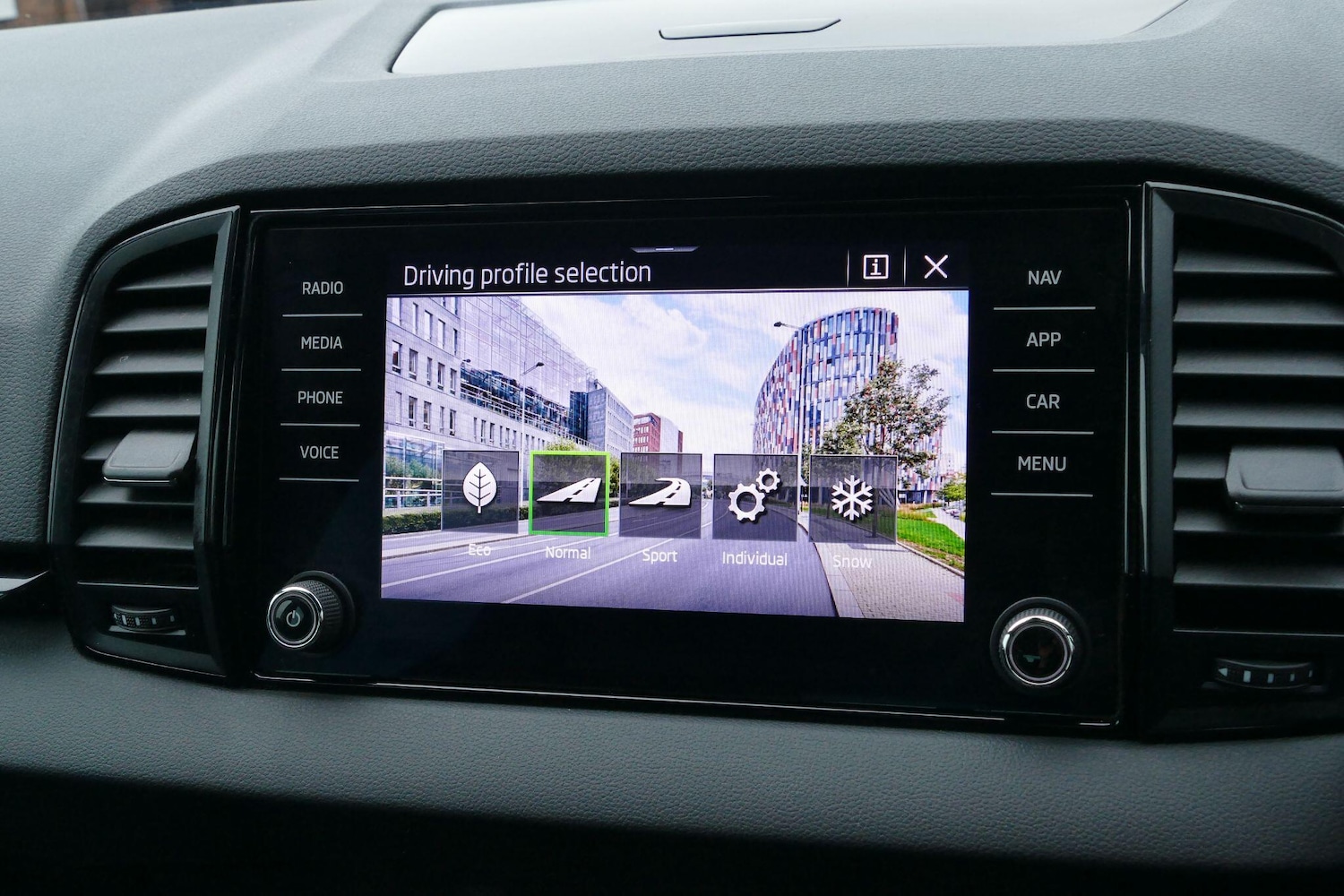 Used Skoda Karoq 2022 for sale - 77279971: Photo 29