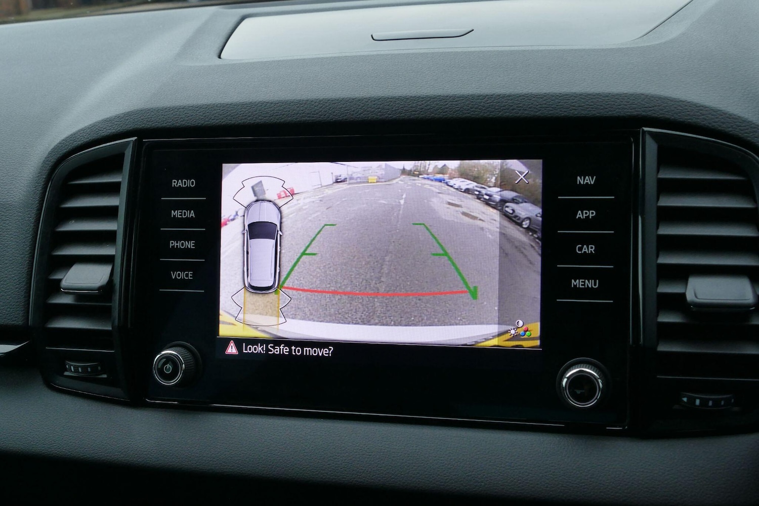 Used Skoda Karoq 2022 for sale - 77279971: Photo 32