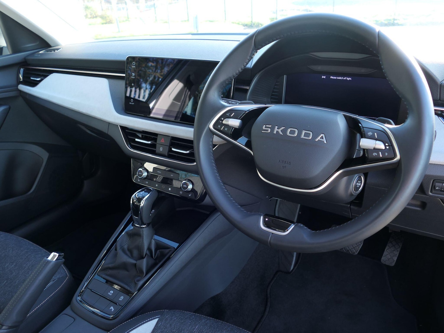 Used Skoda Kamiq 2025 for sale - 76996590: Photo 2