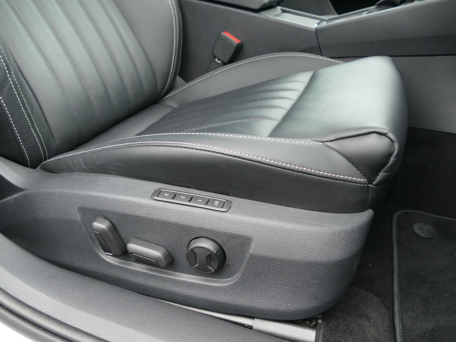 Used Skoda Superb 2023 for sale - 76360316: Photo 11