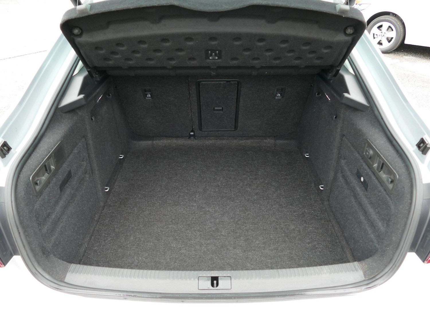 Used Skoda Superb 2023 for sale - 76360316: Photo 33