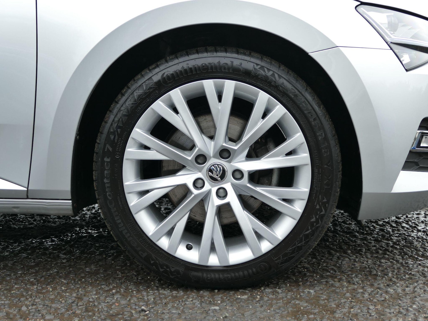 Used Skoda Superb 2023 for sale - 76360316: Photo 36