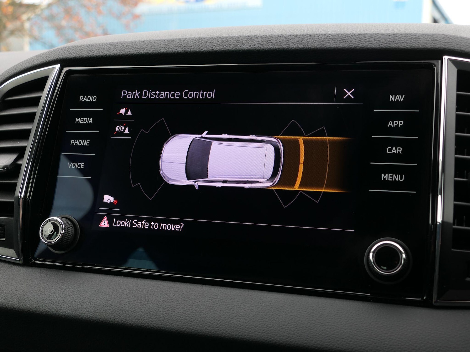 Used Skoda Karoq 2023 for sale - 76952759: Photo 27