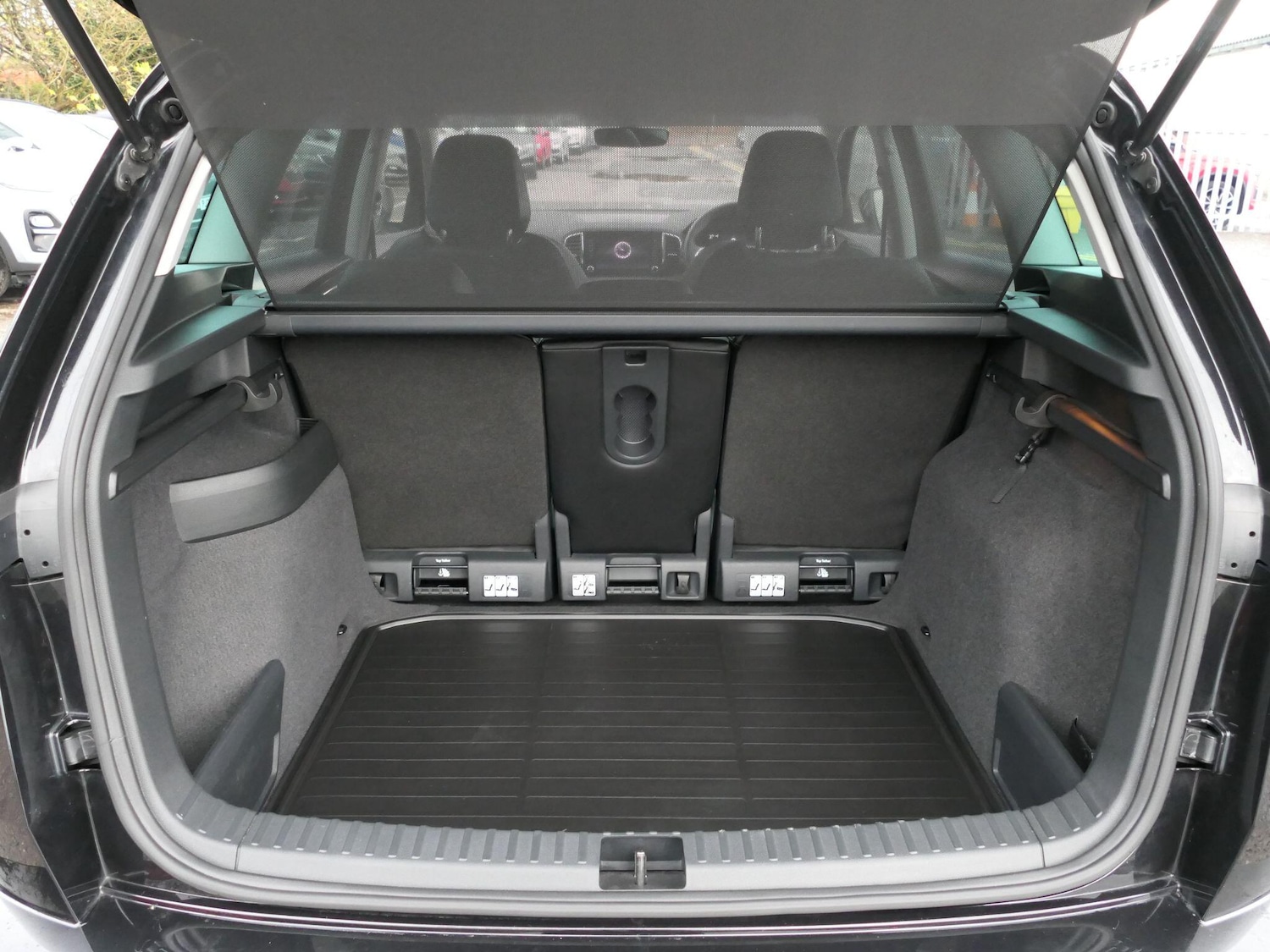 Used Skoda Karoq 2023 for sale - 76952759: Photo 34