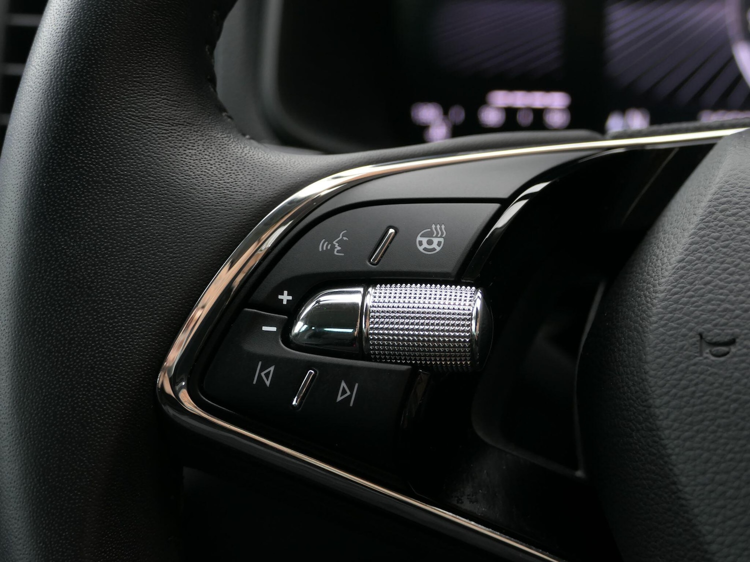 Used Skoda Karoq 2023 for sale - 76952759: Photo 9