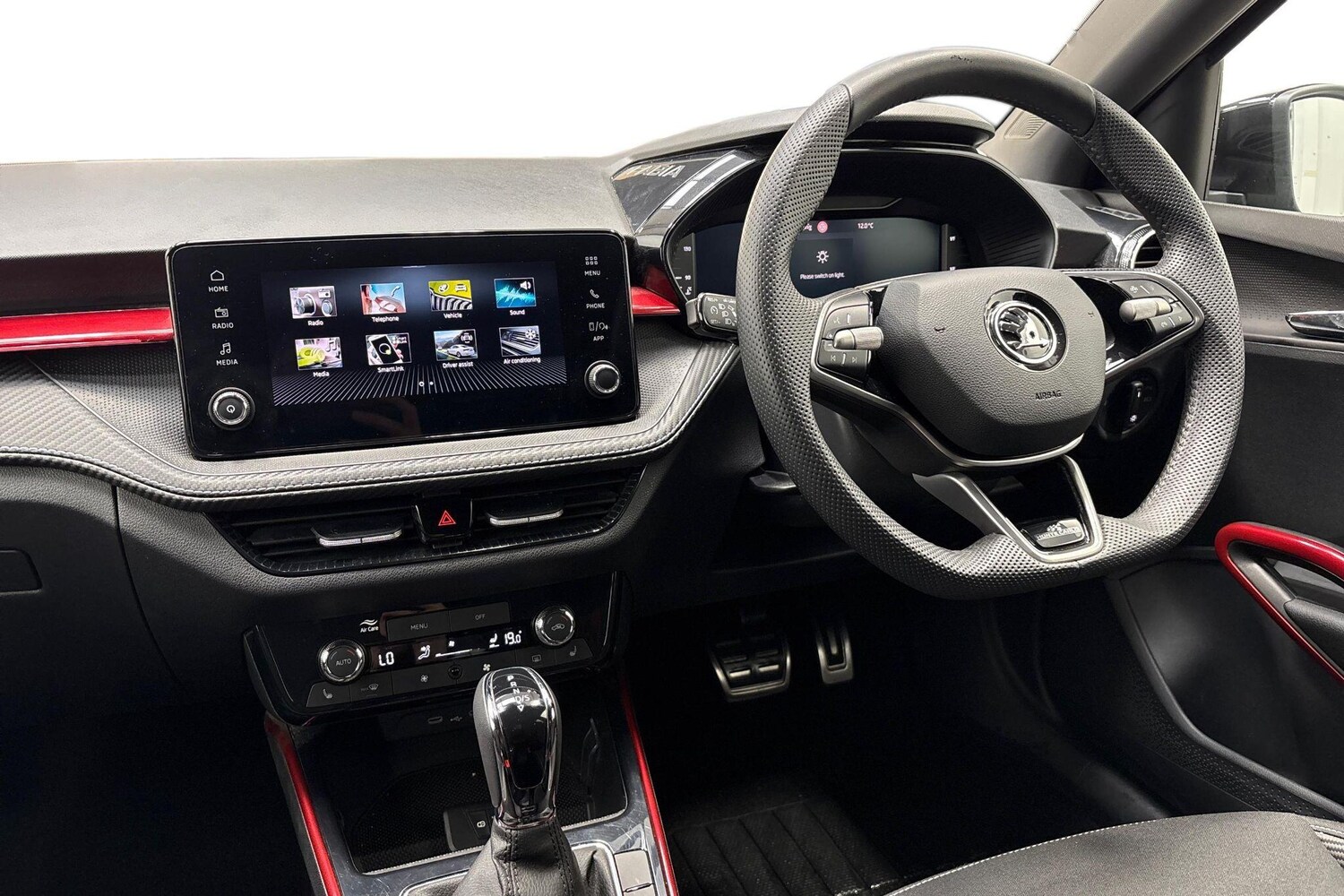 Used Skoda Fabia 2025 for sale - 76607628: Photo 2