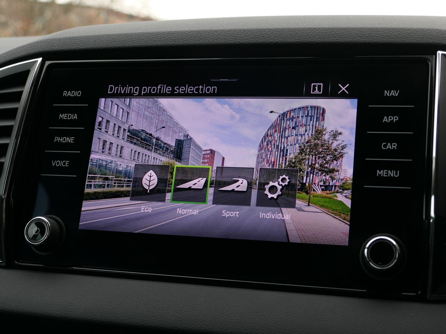 Used Skoda Karoq 2023 for sale - 76561551: Photo 30