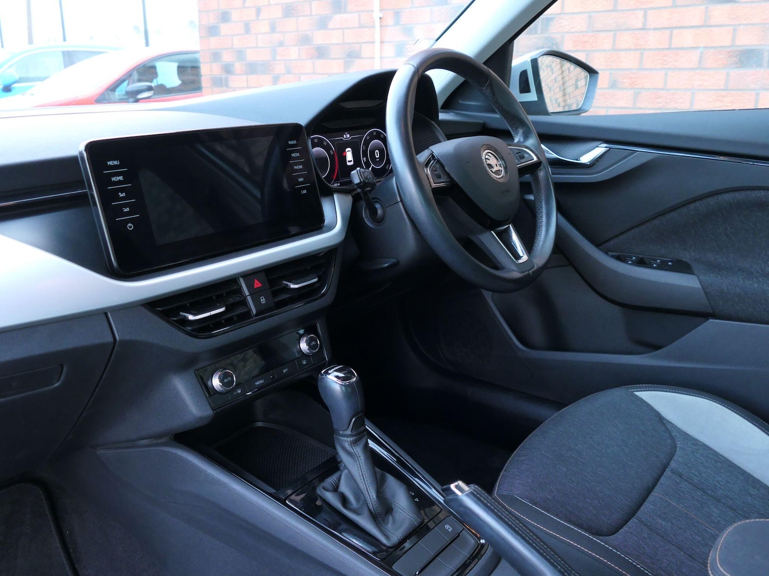 Used Skoda Kamiq 2020 for sale - 76965162: Photo 2