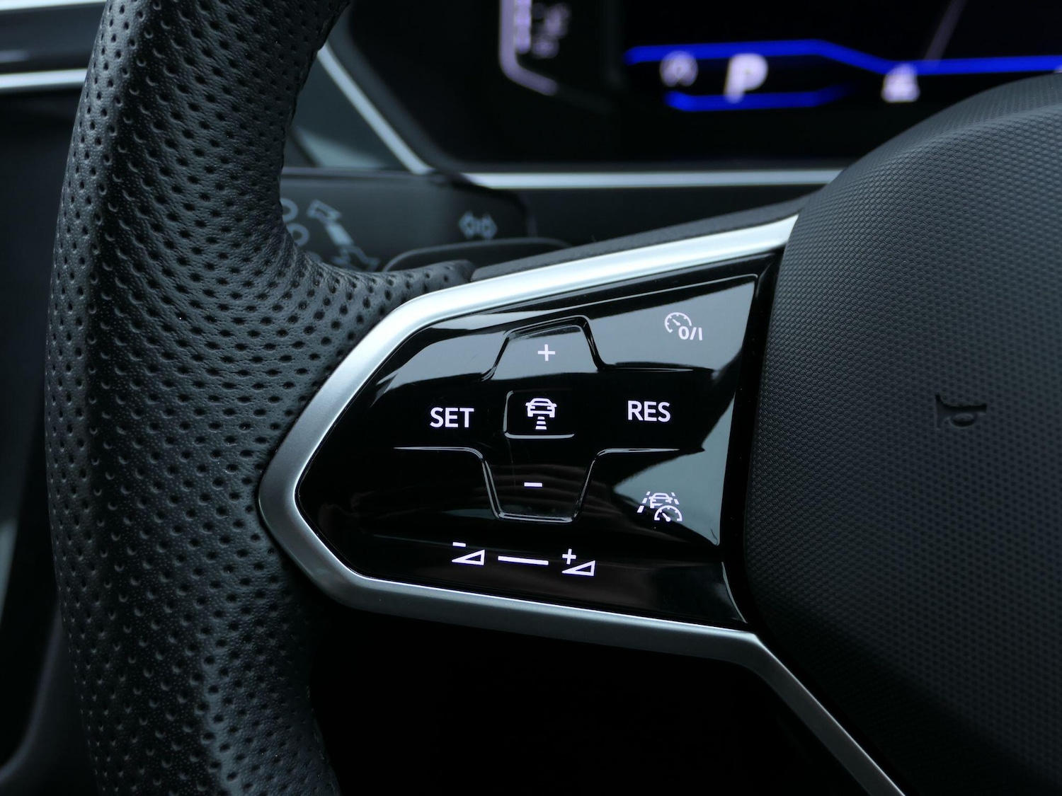 Used Volkswagen Tiguan 2023 for sale - 77279996: Photo 8