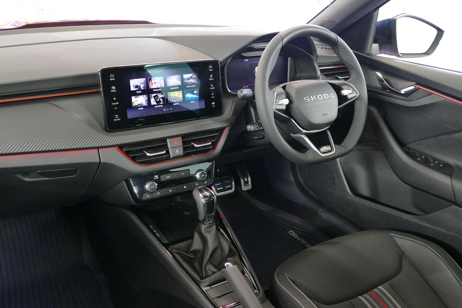 Used Skoda Kamiq 2025 for sale - 77203216: Photo 2