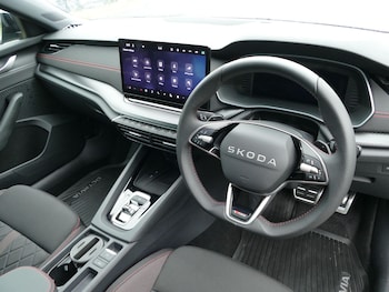 Used Skoda Octavia 2025 for sale - 76361137: Photo