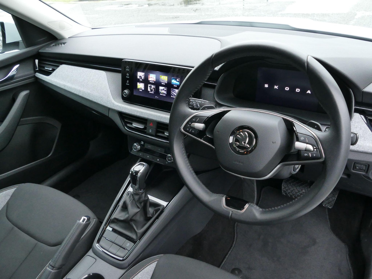 Used Skoda Kamiq 2024 for sale - 76361317: Photo 8