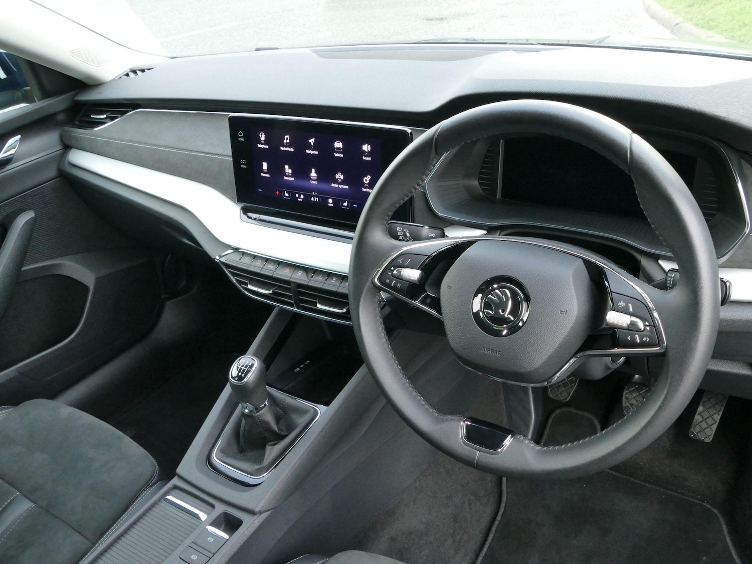 Used Skoda Octavia 2023 for sale - 76360477: Photo 2