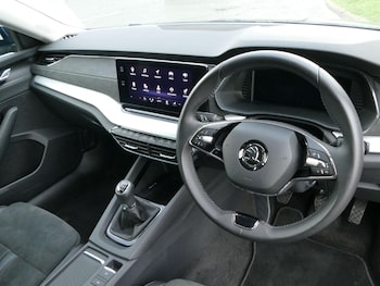 Used Skoda Octavia 2023 for sale - 76360477: Photo