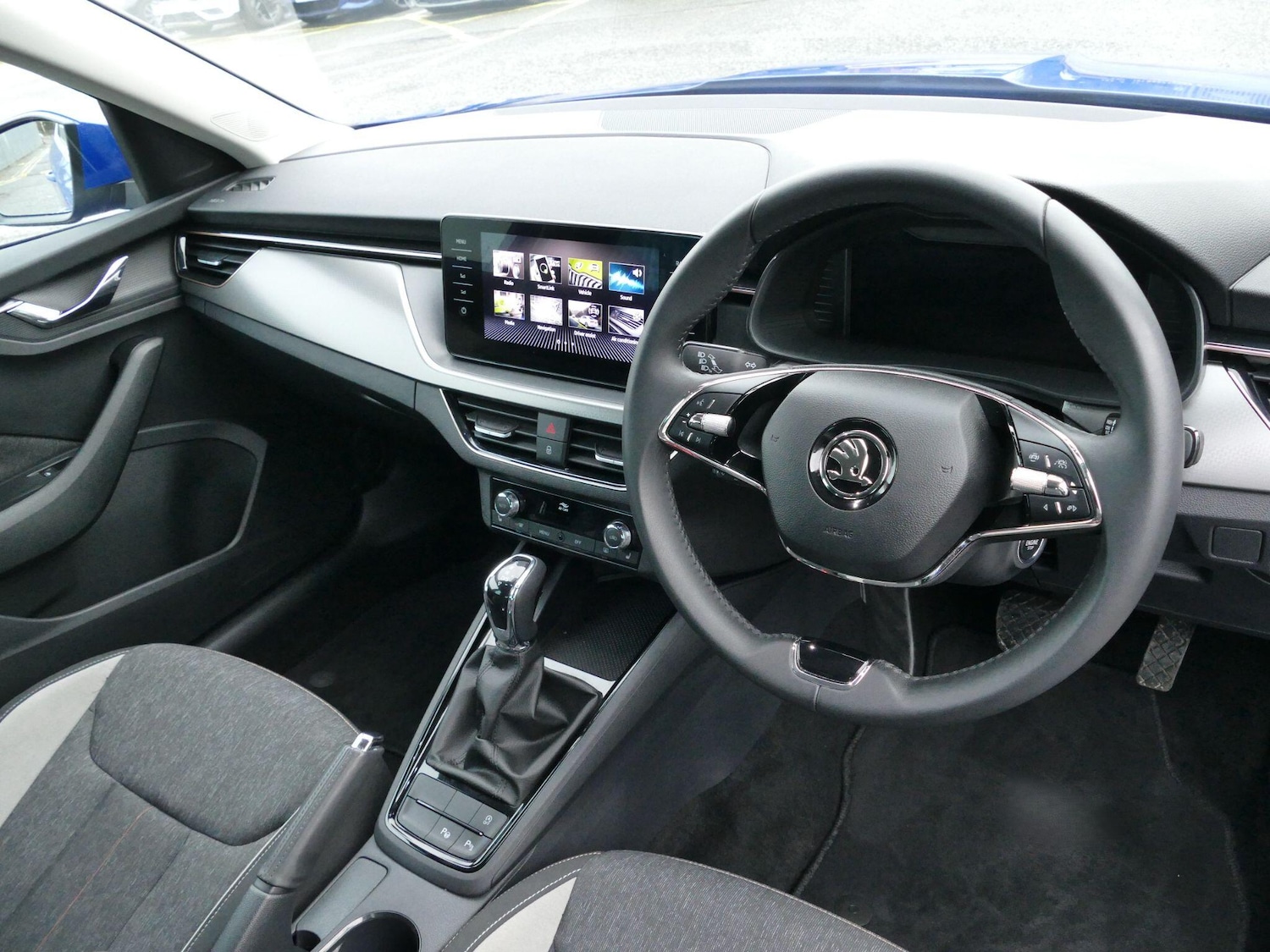 Used Skoda Kamiq 2023 for sale - 77215189: Photo 2