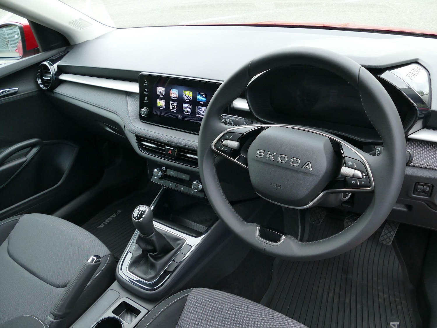 Used Skoda Fabia 2025 for sale - 76360926: Photo 2