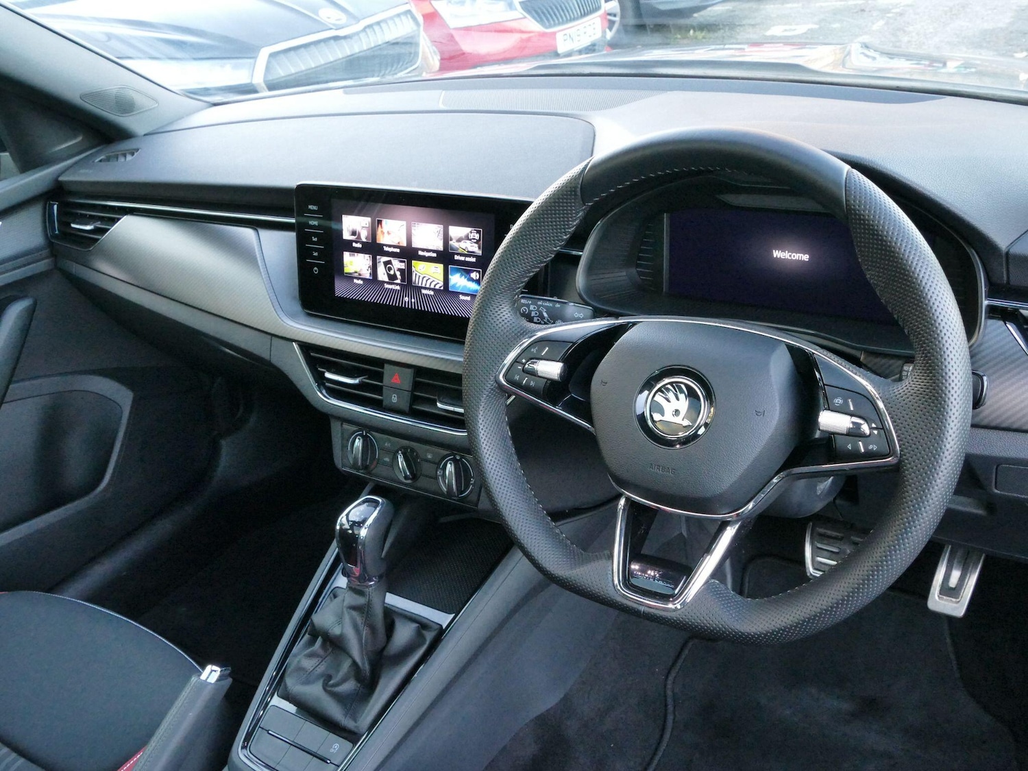 Used Skoda Kamiq 2023 for sale - 76633900: Photo 2