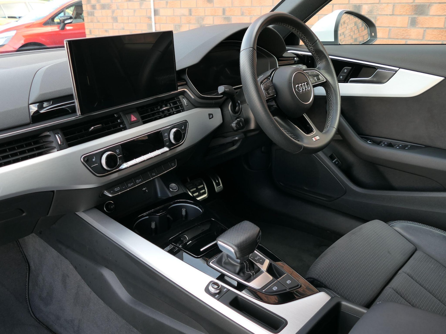 Used Audi A4 2022 for sale - 76424850: Photo 2