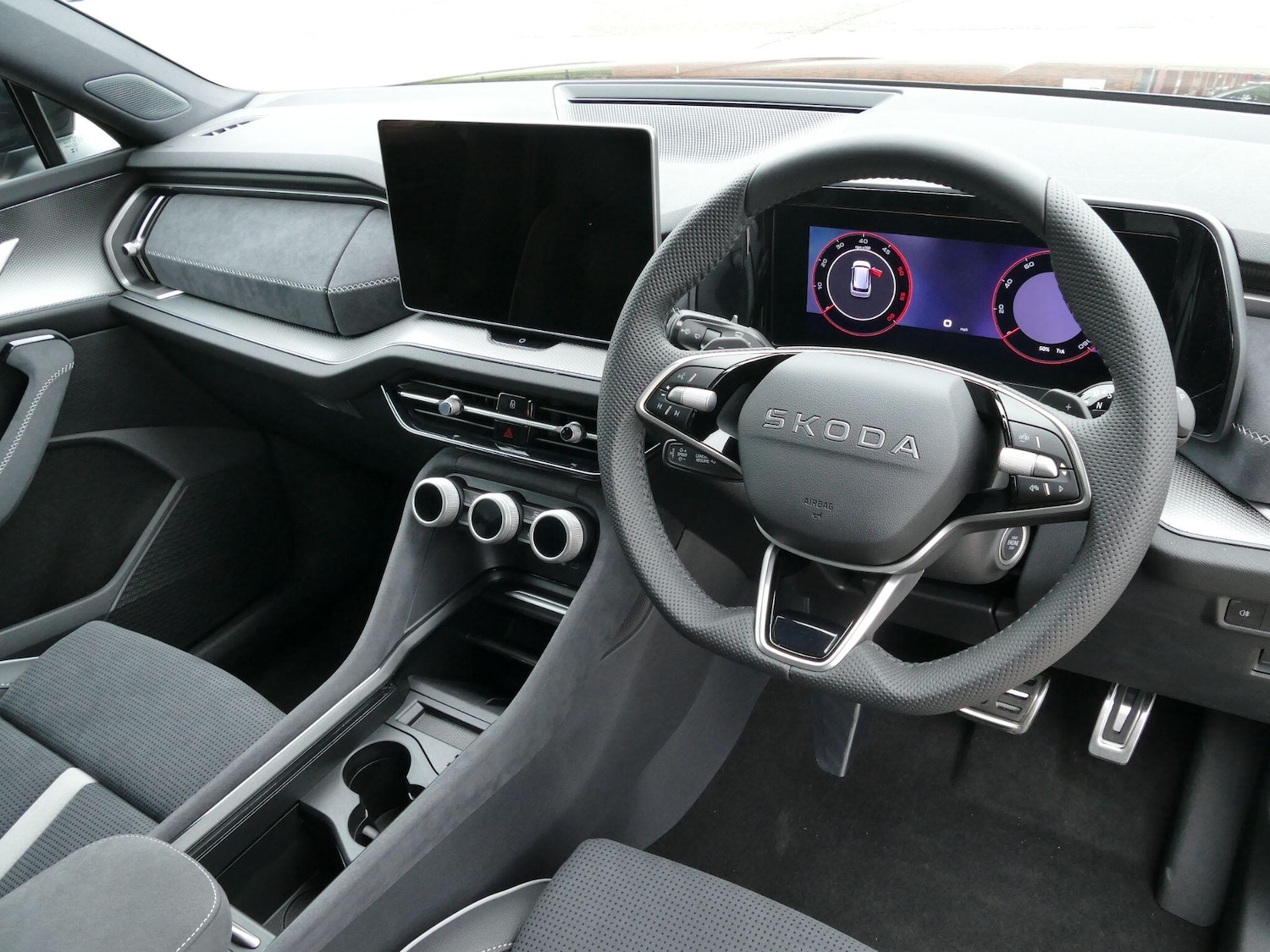 Used Skoda Kodiaq 2025 for sale - 76360639: Photo 2