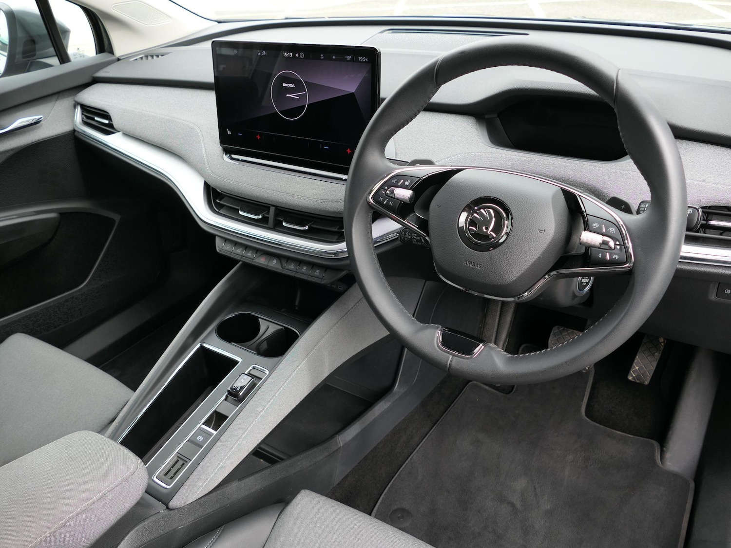 Used Skoda Enyaq 2024 for sale - 76538072: Photo 2