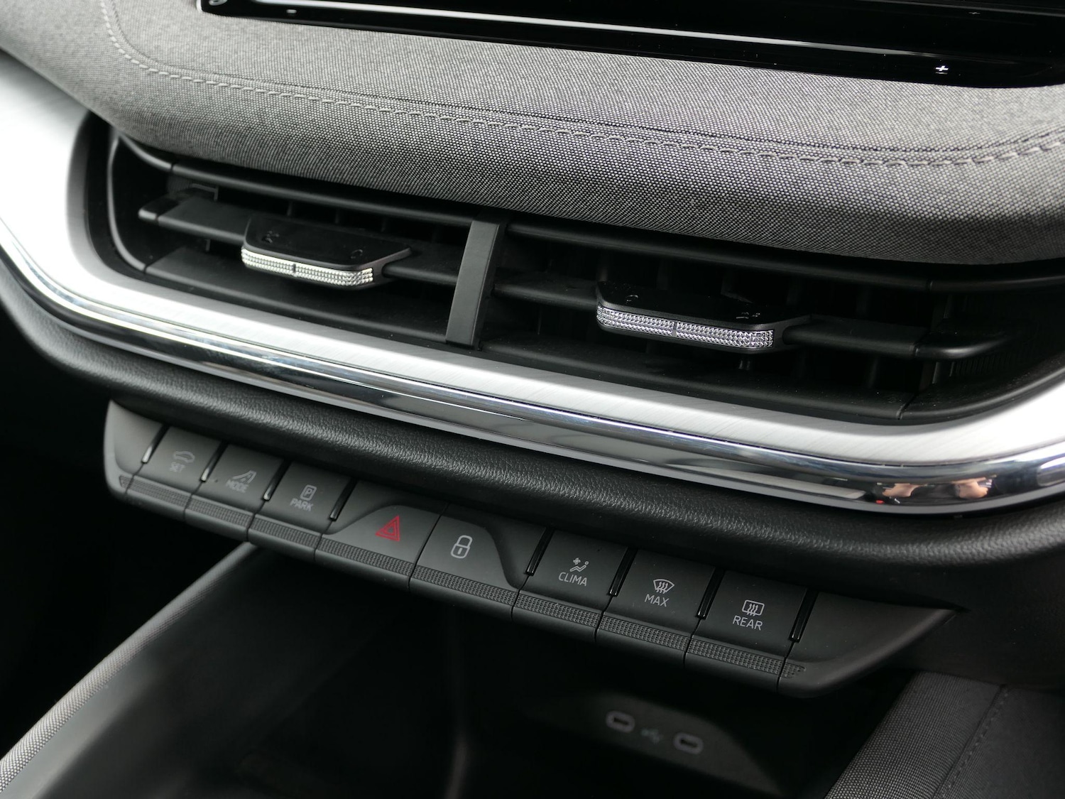 Used Skoda Enyaq 2024 for sale - 76538072: Photo 20