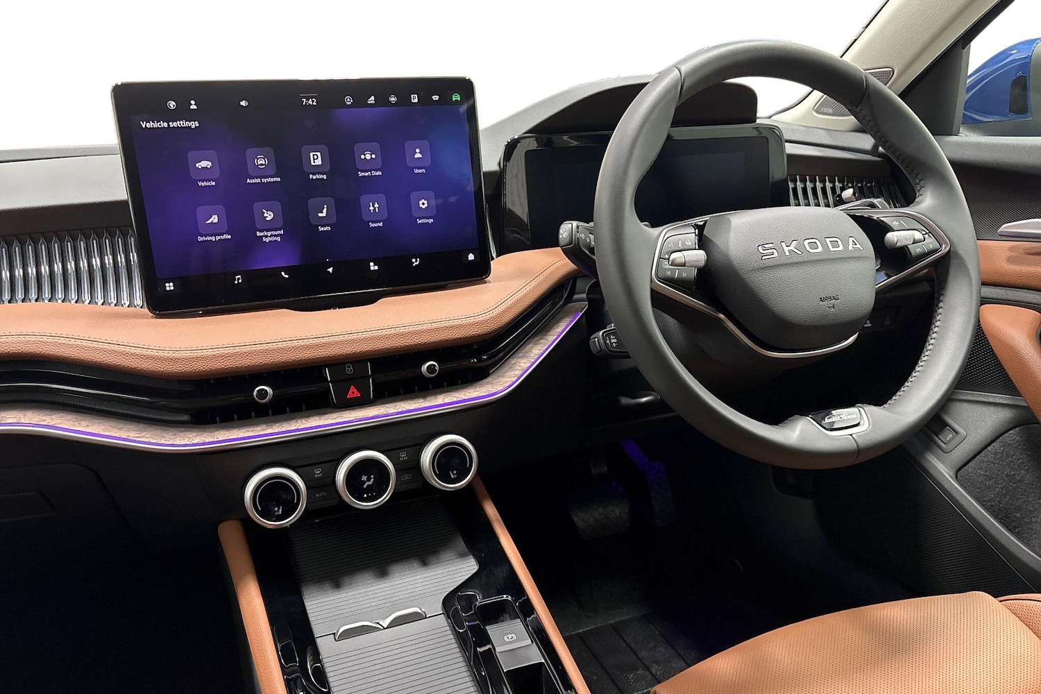 Used Skoda Superb 2025 for sale - 76657972: Photo 2