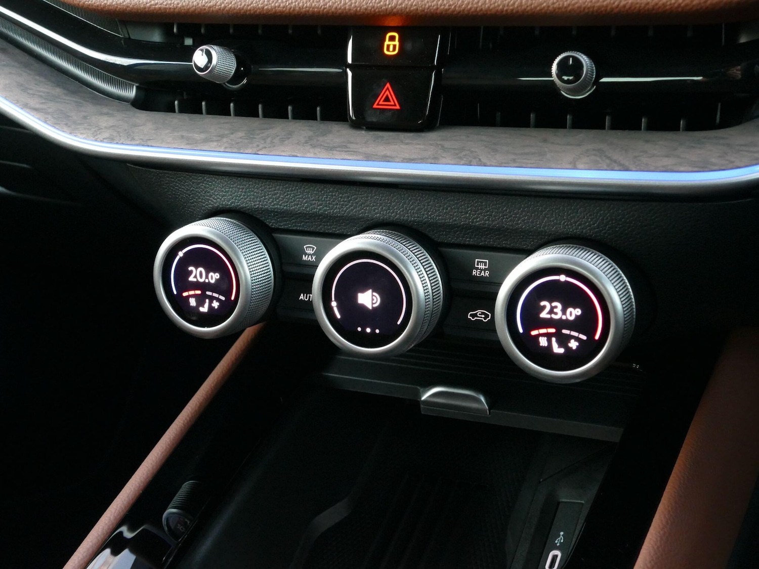 Used Skoda Superb 2025 for sale - 76657972: Photo 28