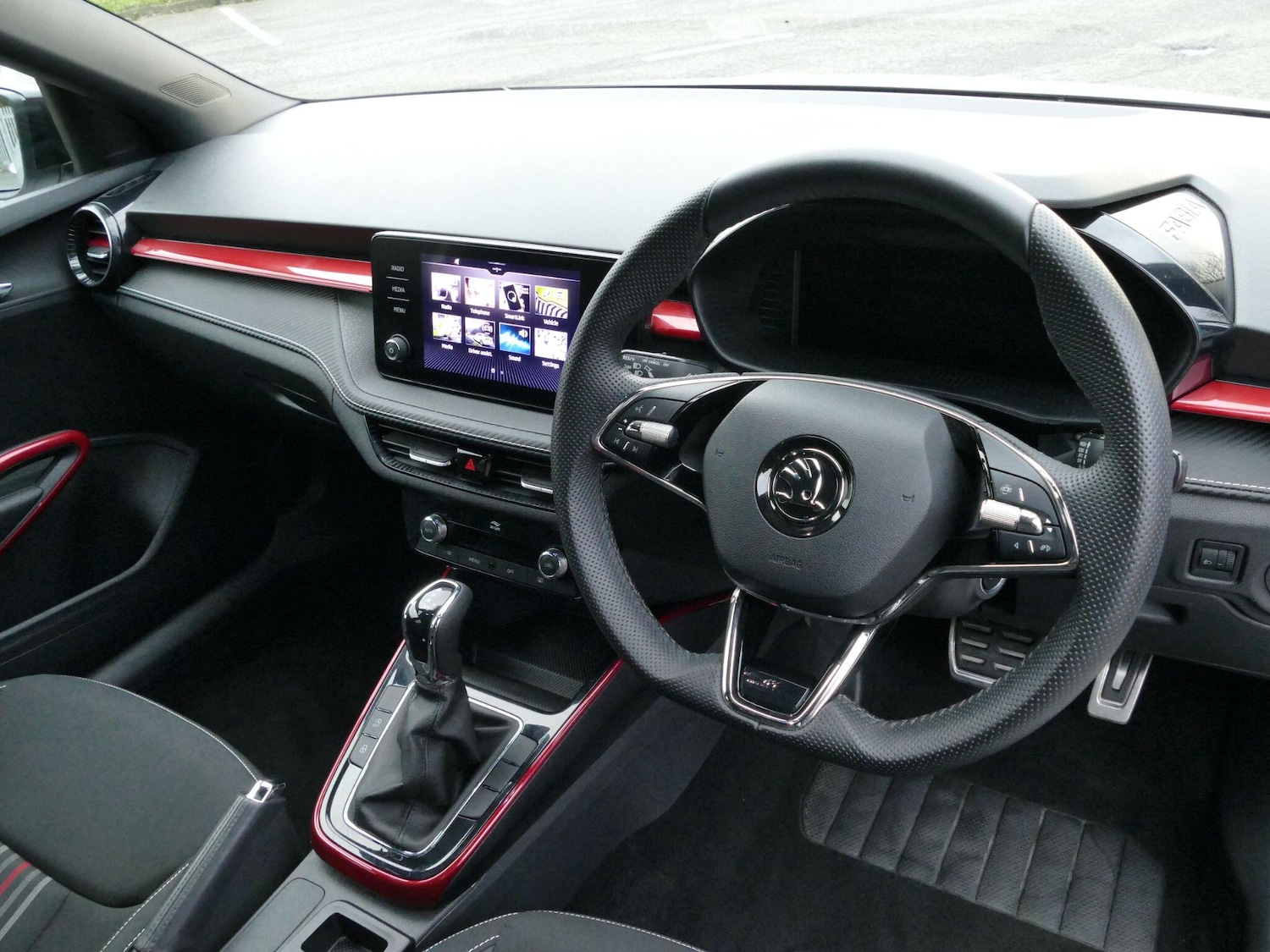 Used Skoda Fabia 2023 for sale - 76898203: Photo 2