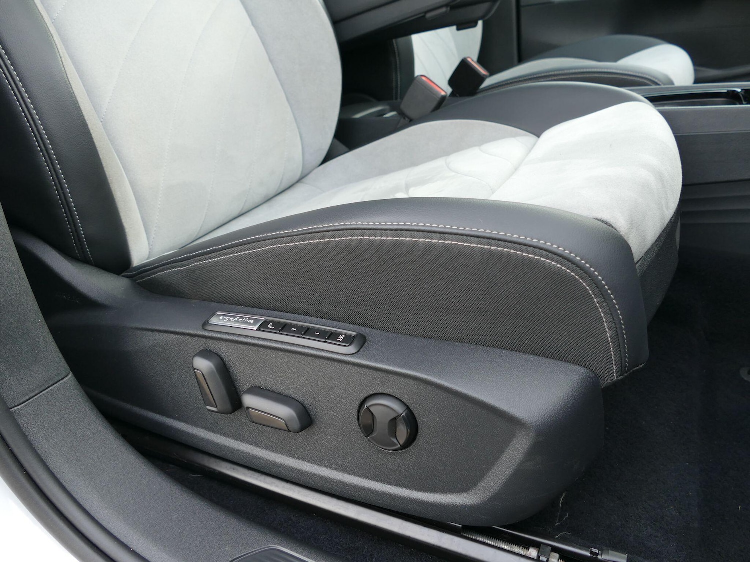 Used Volkswagen ID.3 2023 for sale - 77203279: Photo 10